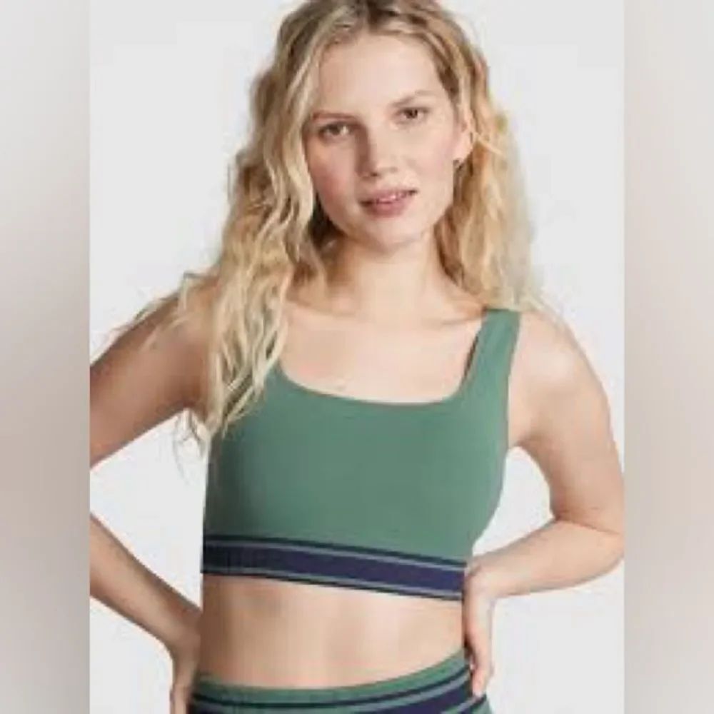 Victoria's Secret Green and Blue Reversible Sports Bra